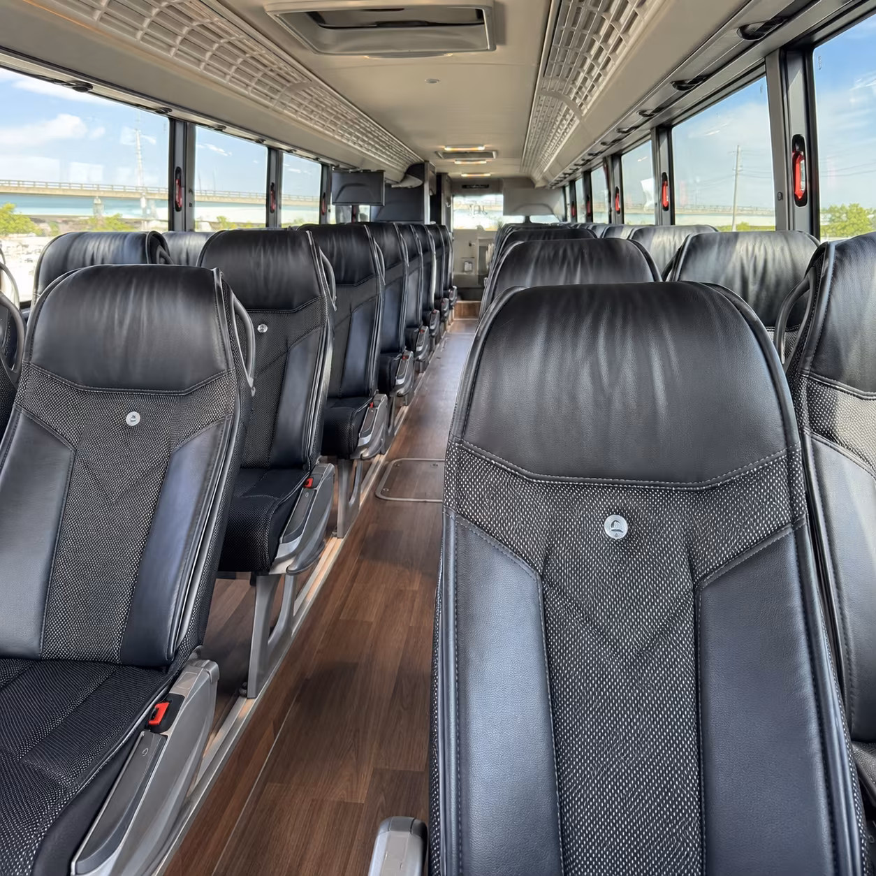 quincy comfortable quincy airport transportation