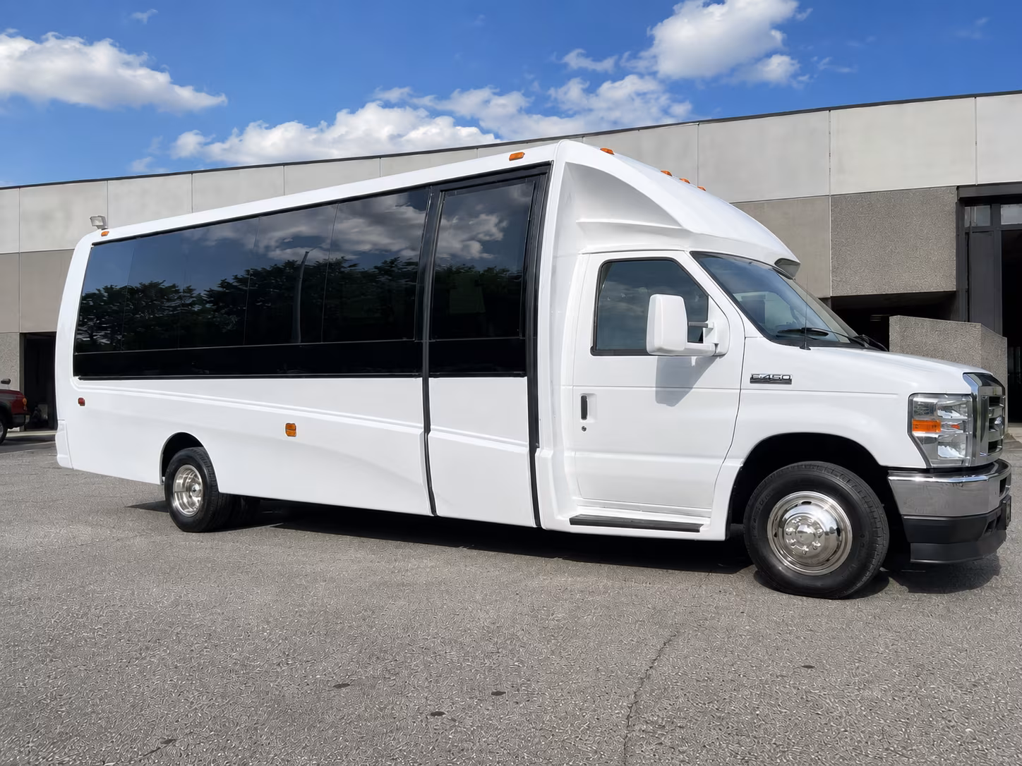 the right bus size makes every newton wine tour better