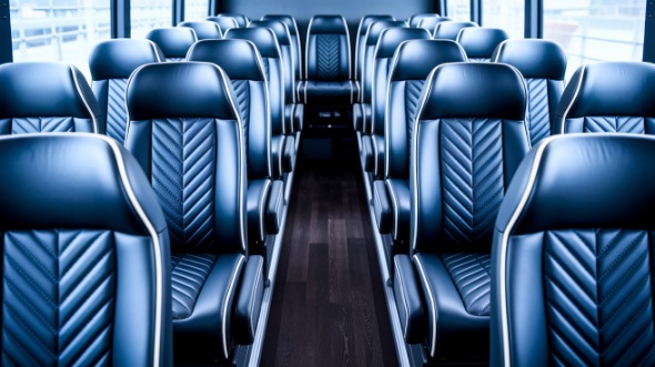 25 passenger minibus rental malden